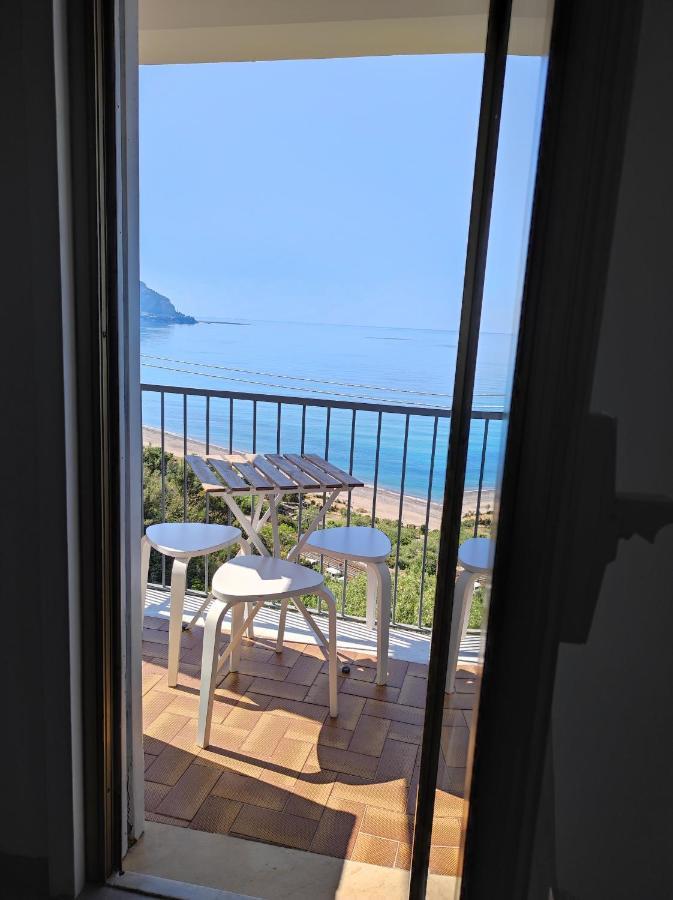 Sea Sound House Villa Sant'Ambrogio  Exterior photo